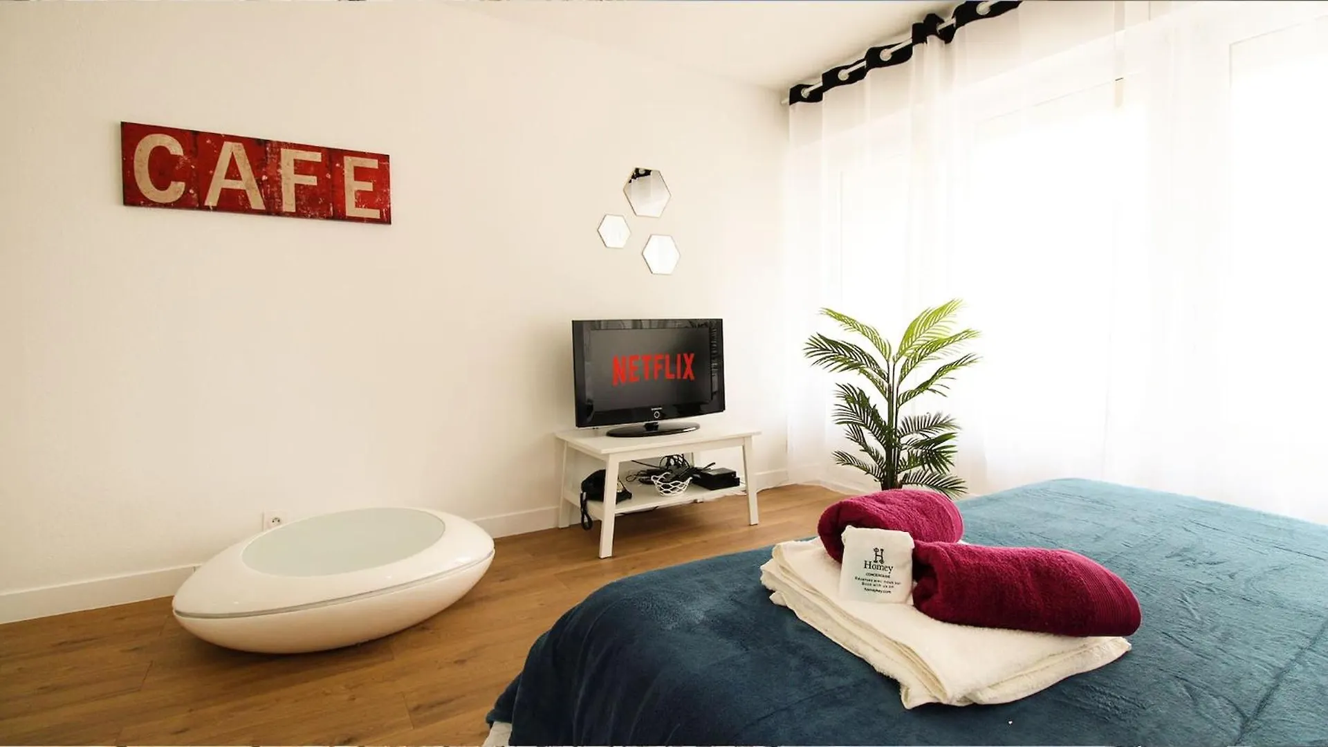 Homey Purity / New / Parking Gratuit / Proche Tram / Aux Portes De Geneve Ambilly 0*,